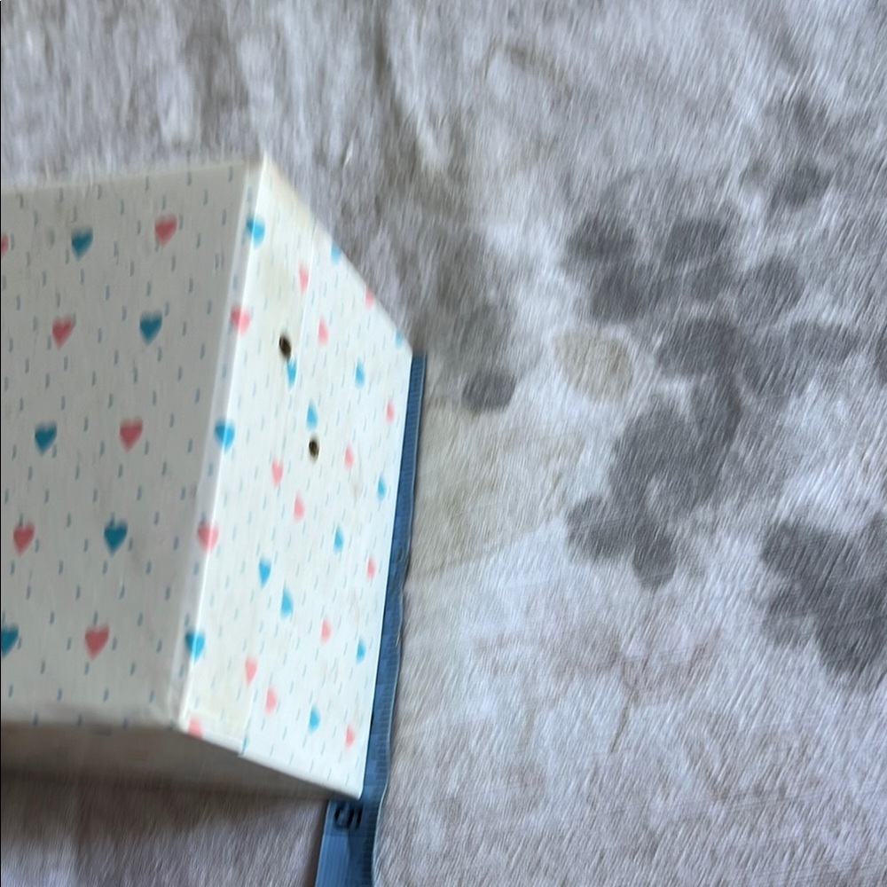 Heart Pattern Jewelry Box - Picture 10 of 10